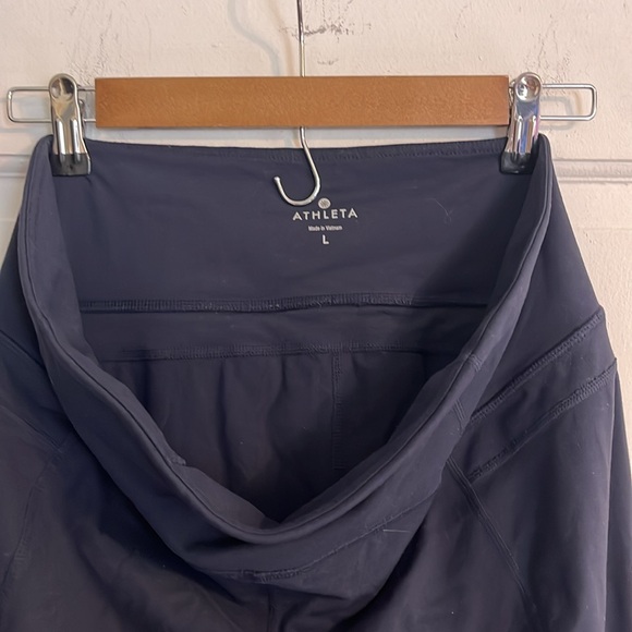 Athleta Yoga Pants - Women’s Large - Picture 5 of 6